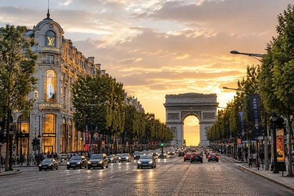 Wander theough the archictectural wonder of Champs Elysee in Paris
