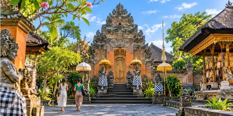 Ubud Palace features classic Balinese stone gate
